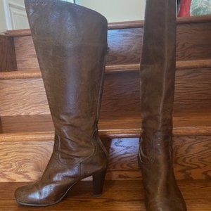 JUST REDUCED! Frye  Knee High Cognac Brown Leather Boots, Back Zipper Size 9M